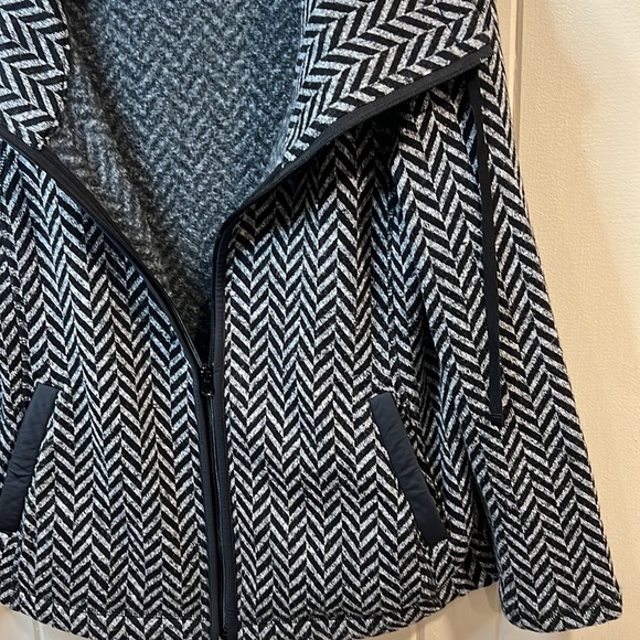 T By Talbots Zip Up Jacket black and white size small petite - Picture 4 of 9